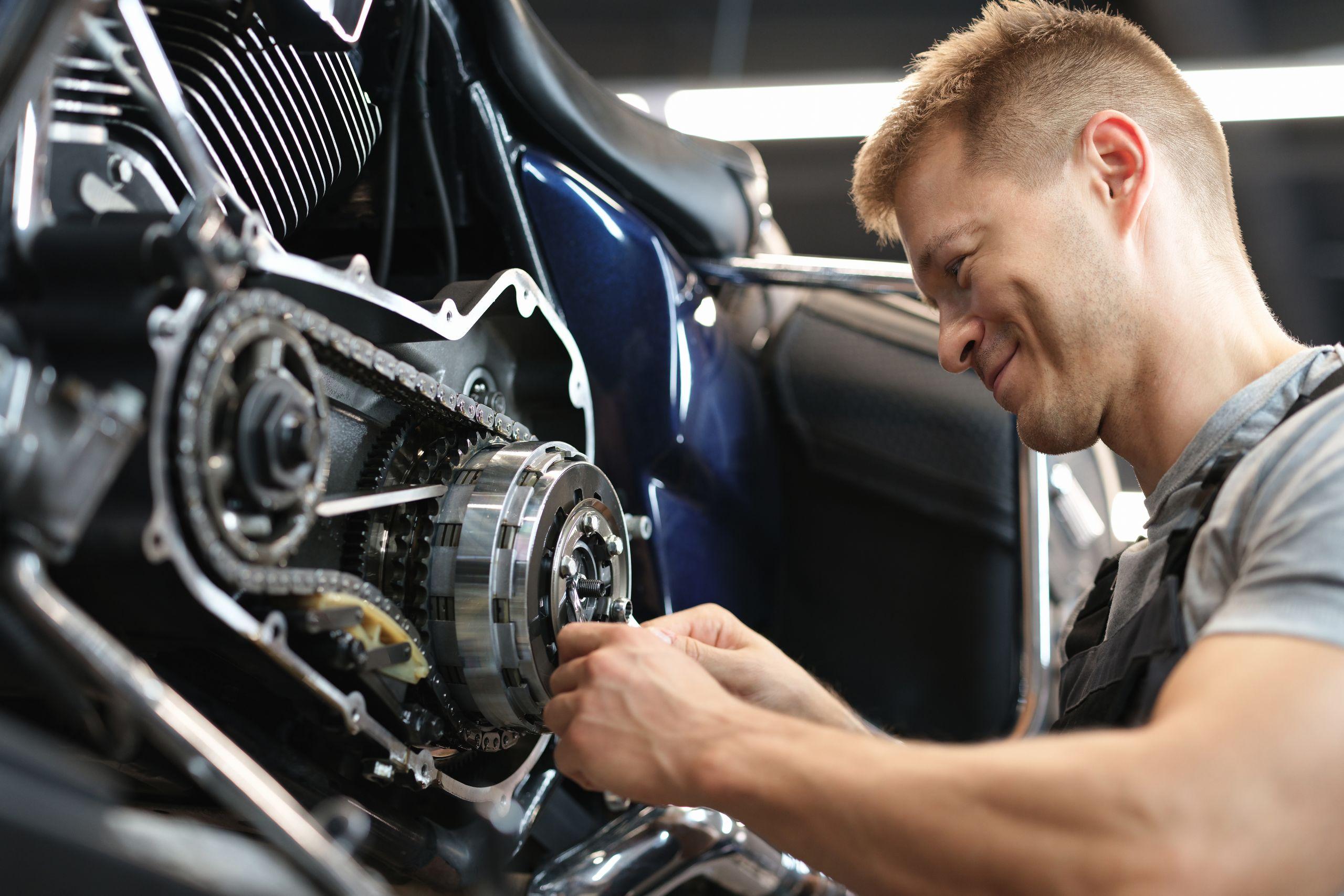 Prevent Motorcycle Chain Rusting After Rain With Proper Cleaning ...