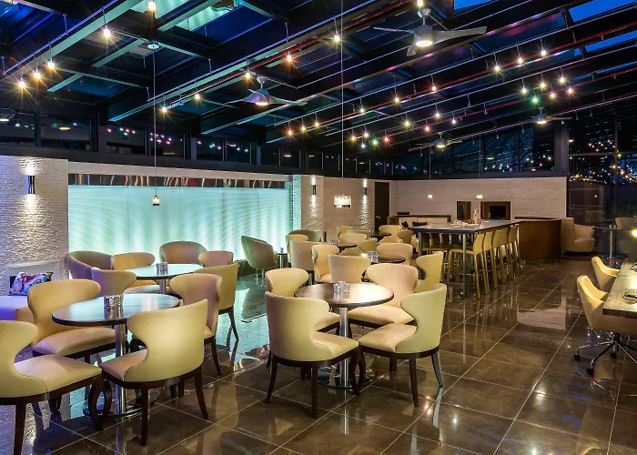 Best Hotel Near Top NYC Attractions
