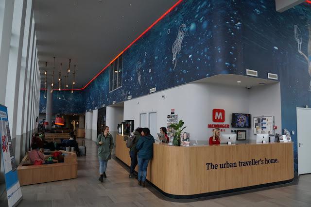 Where to stay in Amsterdam: good and cheap hotel tips